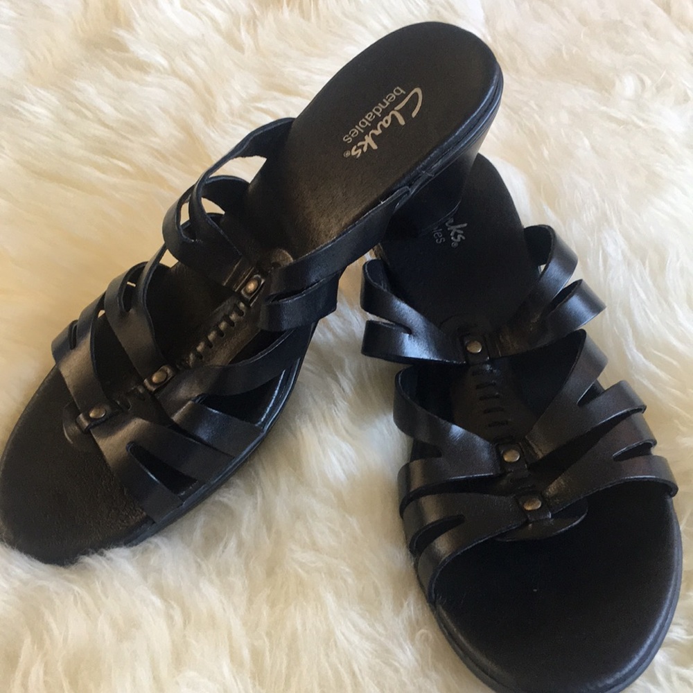 Clark’s Bendables Black Sandals